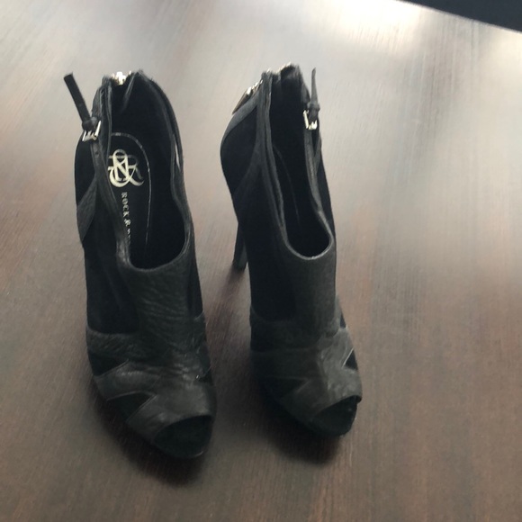 Rock & Republic Shoes - Rock & Republic Peep toe bootie